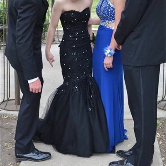 Black Mermaid Prom Dress - Picture 5 of 6